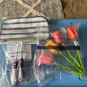 Colorful Flower-Shaped Bottle Brushes squeegees and dishcloths